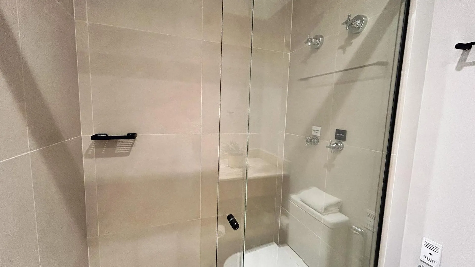 Ibira Premium | Pisc. Aquec. Metro E Aeroporto Apartamento São Paulo Brasil